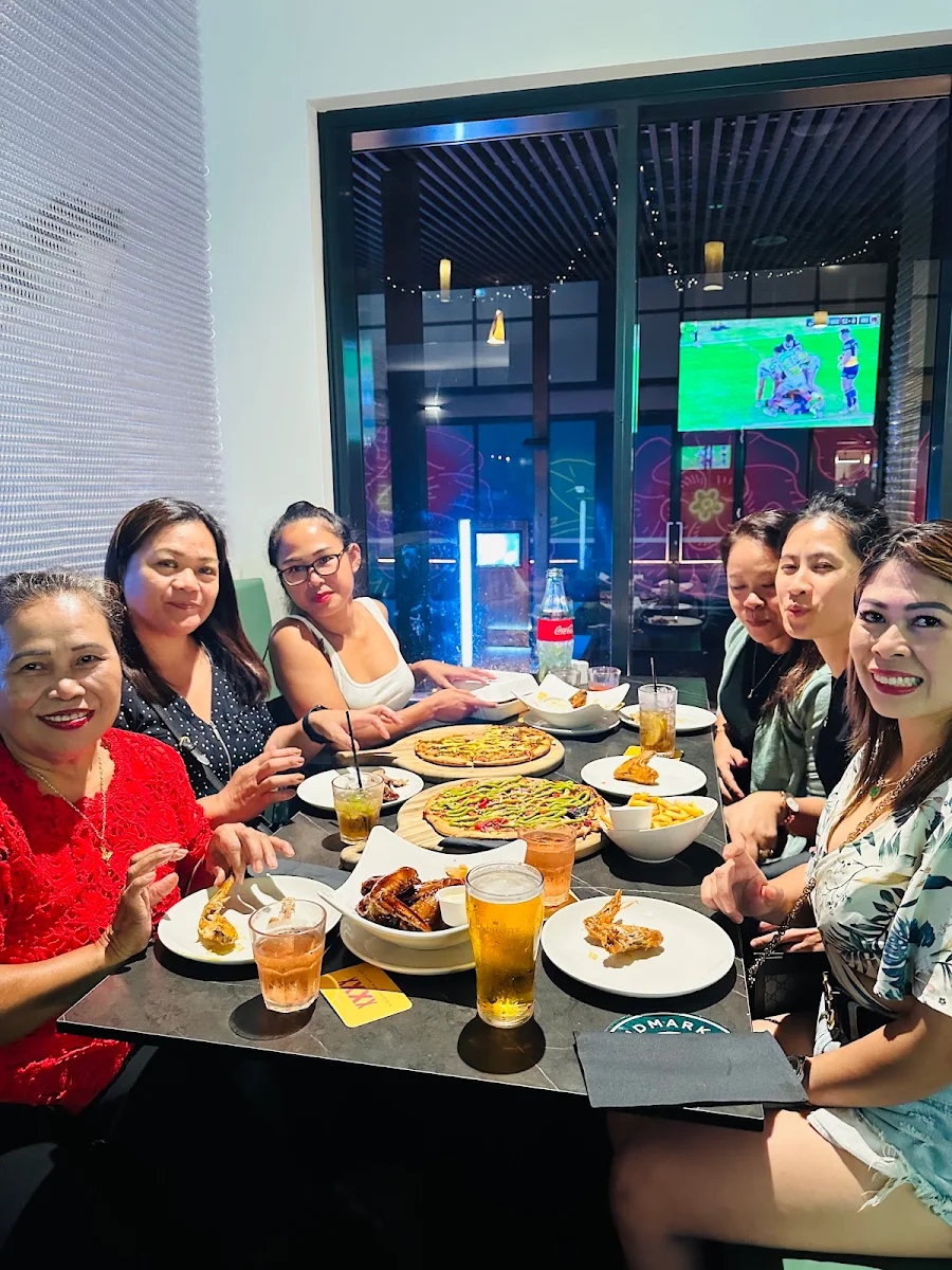 Food & drink, The Landmark @ Gateway