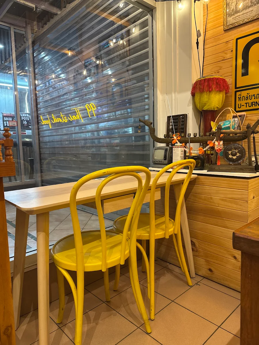 Vibe, 99 Thai Street Food