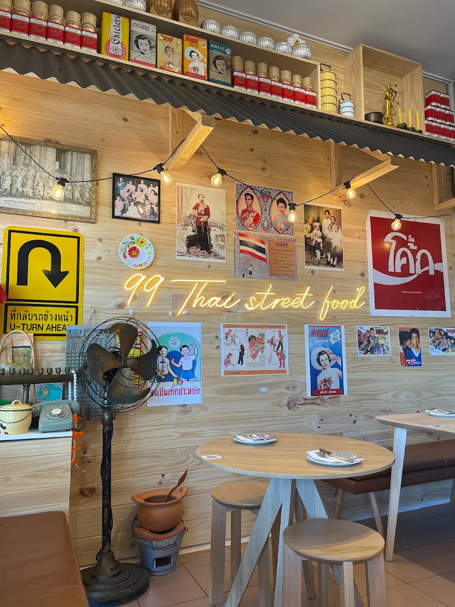 Vibe, 99 Thai Street Food