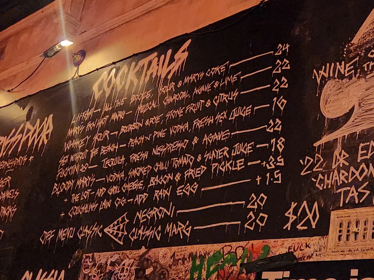 Menu, Mary's Newtown