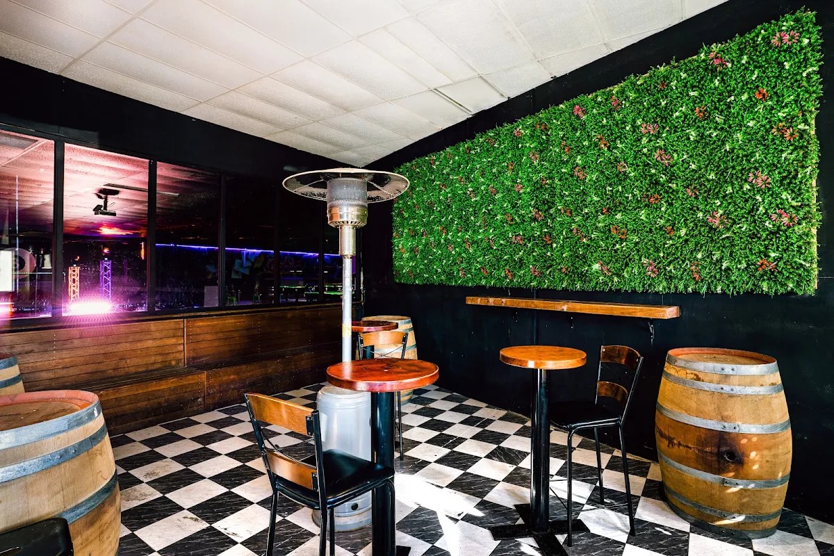 Vibe, Pockets Tullamarine