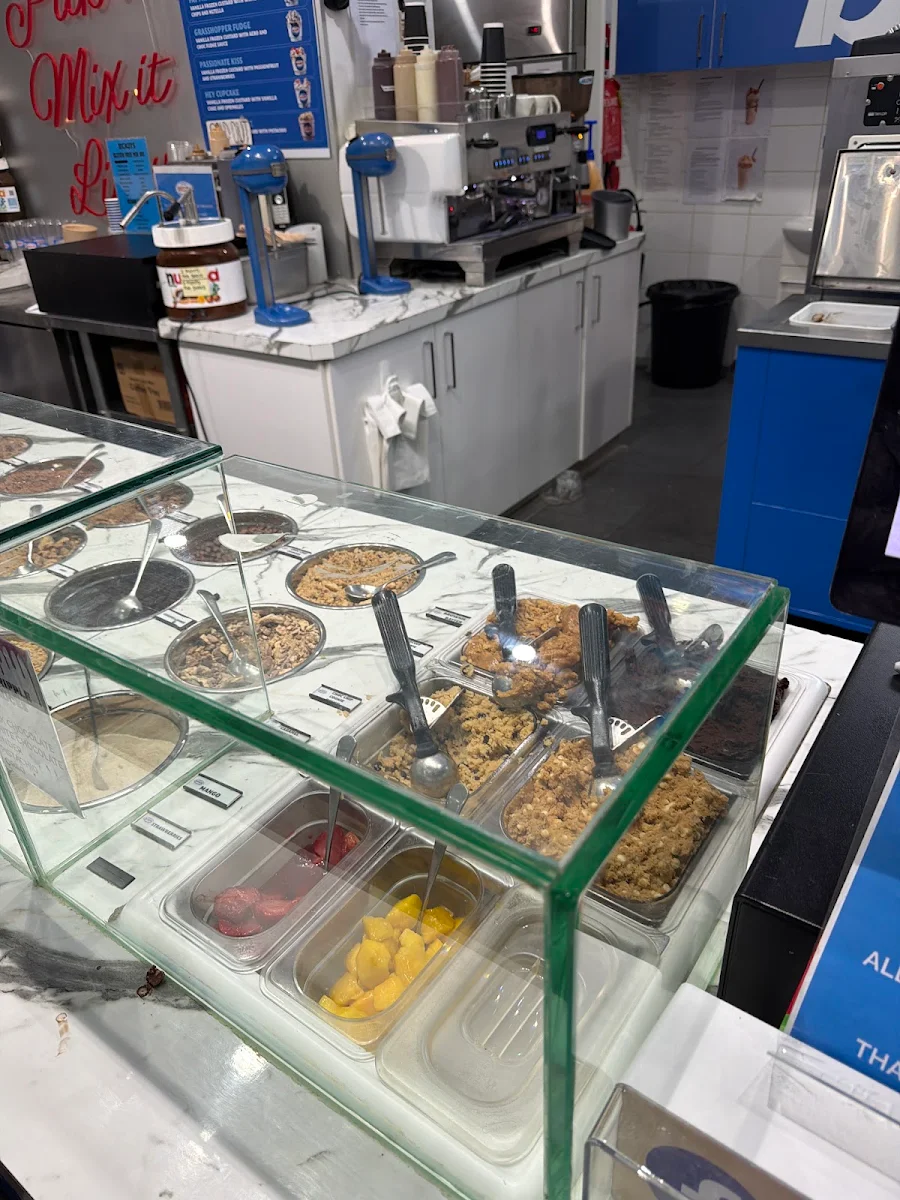 Vibe, Lickits Frozen Custard