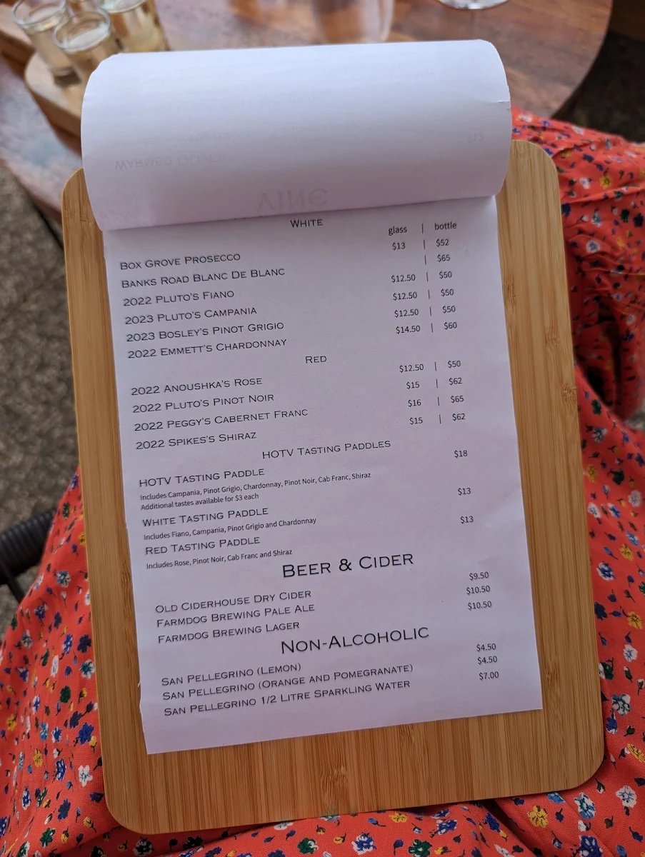 Menu, Hounds of the Vine