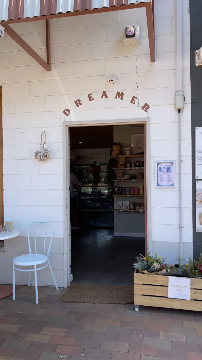 Vibe, Dreamer Cafe Mornington