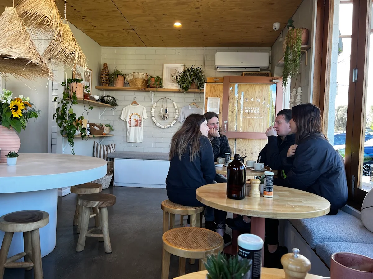 Vibe, Dreamer Cafe Mornington