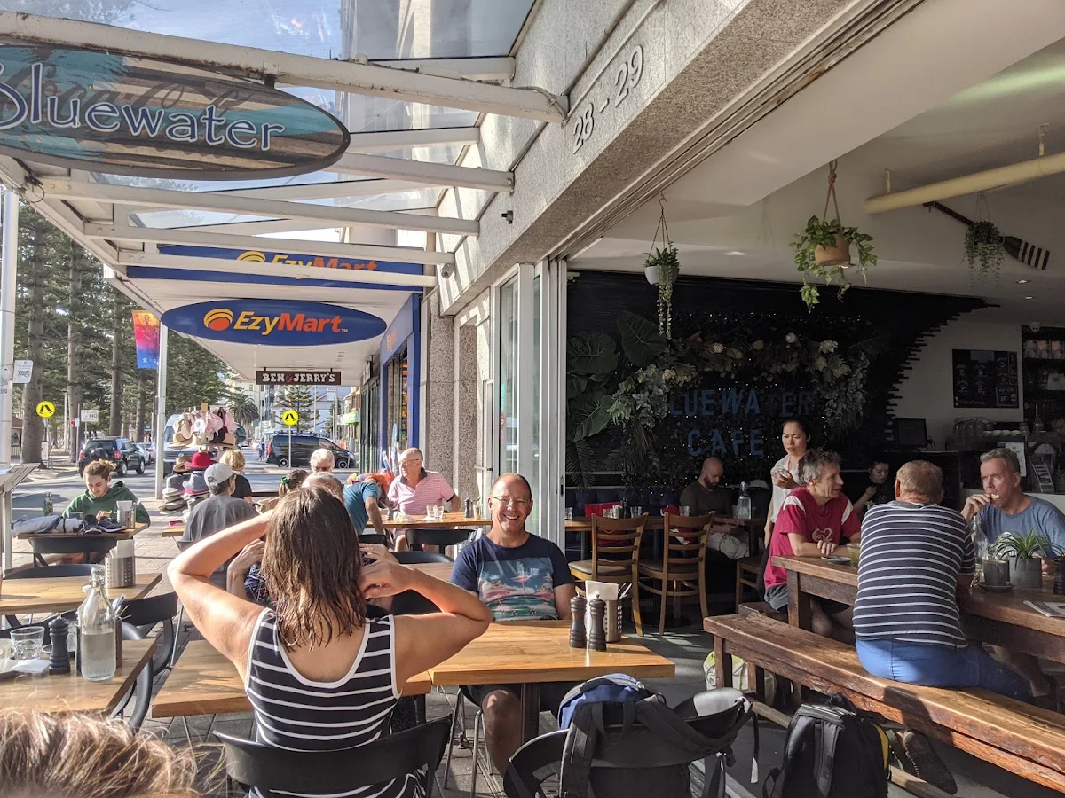 Vibe, Bluewater Cafe
