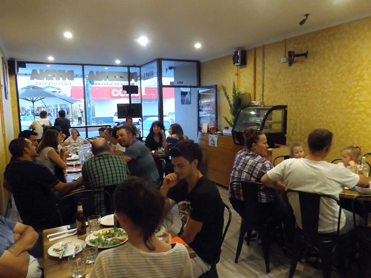 Vibe, Pizzeria Divina - Werribee
