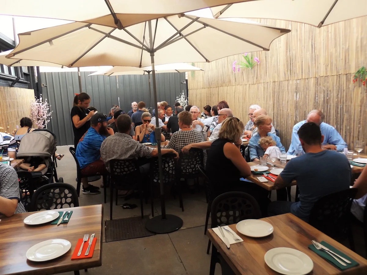 Vibe, Pizzeria Divina - Werribee