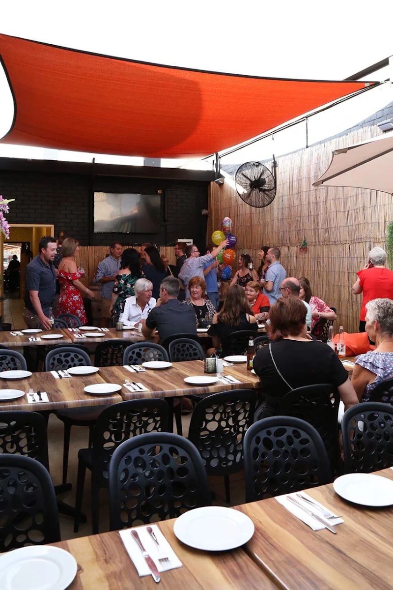 Vibe, Pizzeria Divina - Werribee