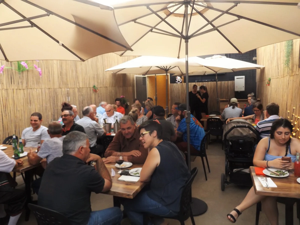 Vibe, Pizzeria Divina - Werribee