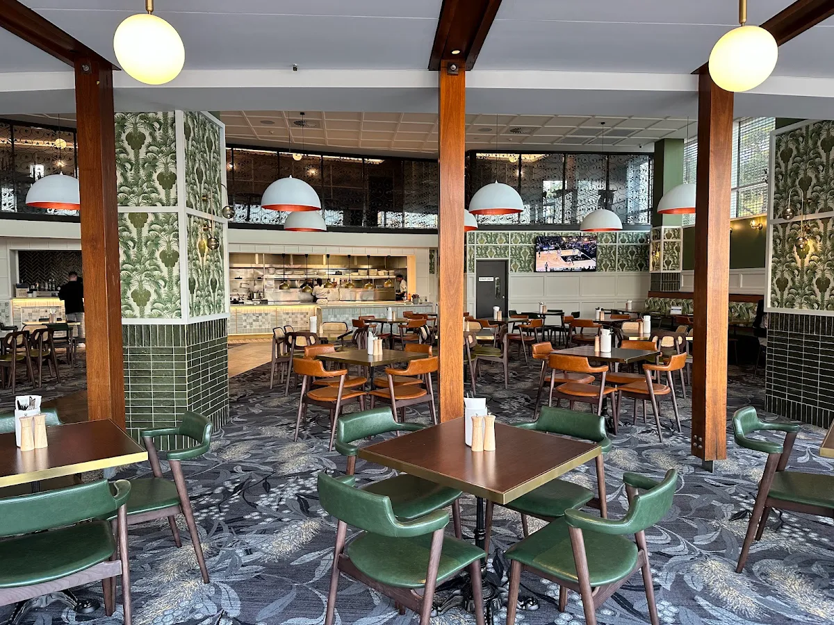 Vibe, Rocksia Hotel
