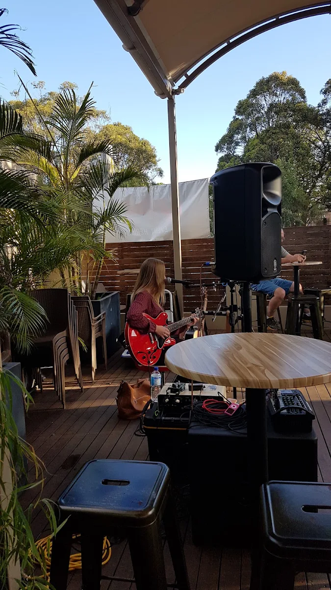Vibe, Bangor Tavern