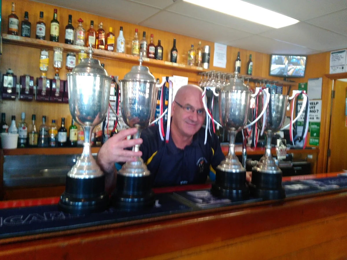 Vibe, Duke's Commercial Hotel Koroit