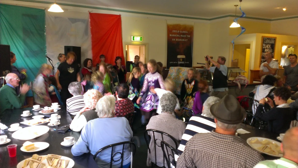 Vibe, Duke's Commercial Hotel Koroit