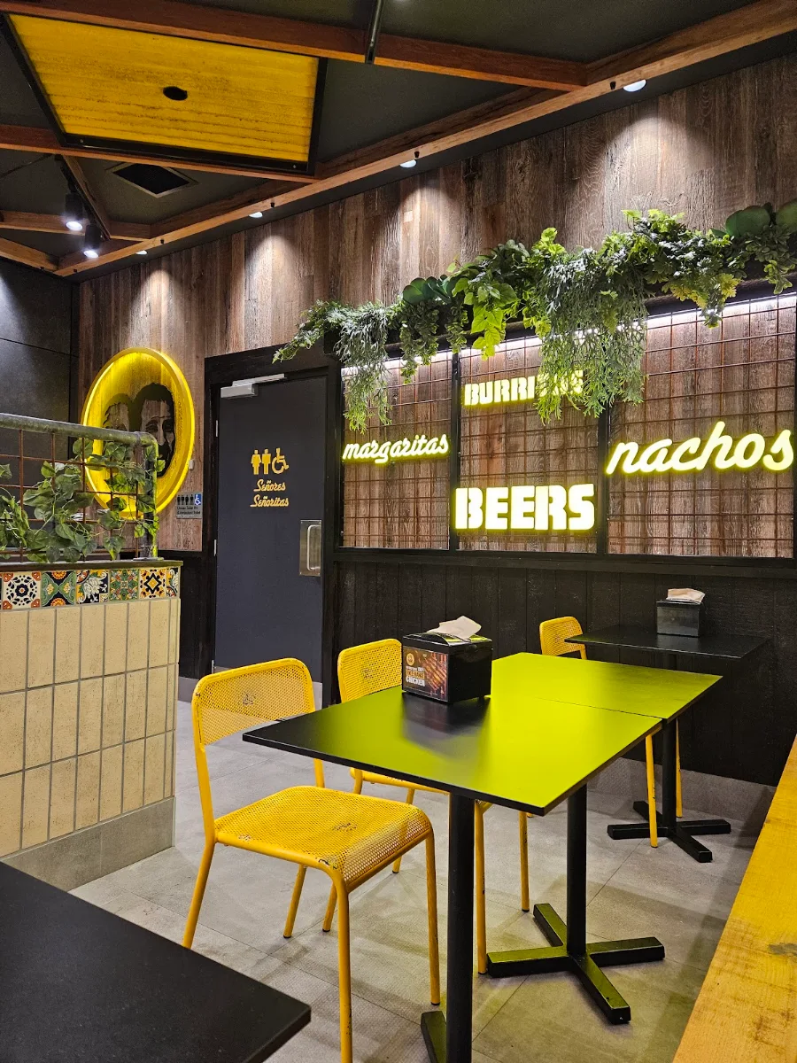 Vibe, Guzman y Gomez - Chermside DT