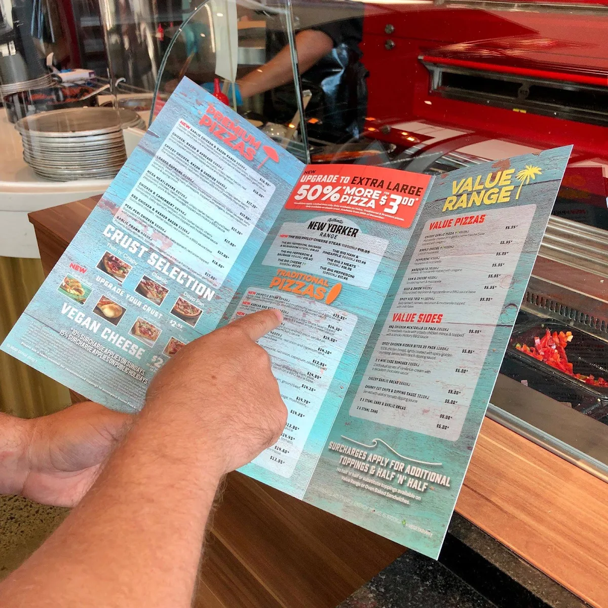 Menu, Domino's Pizza Queen St (QLD)
