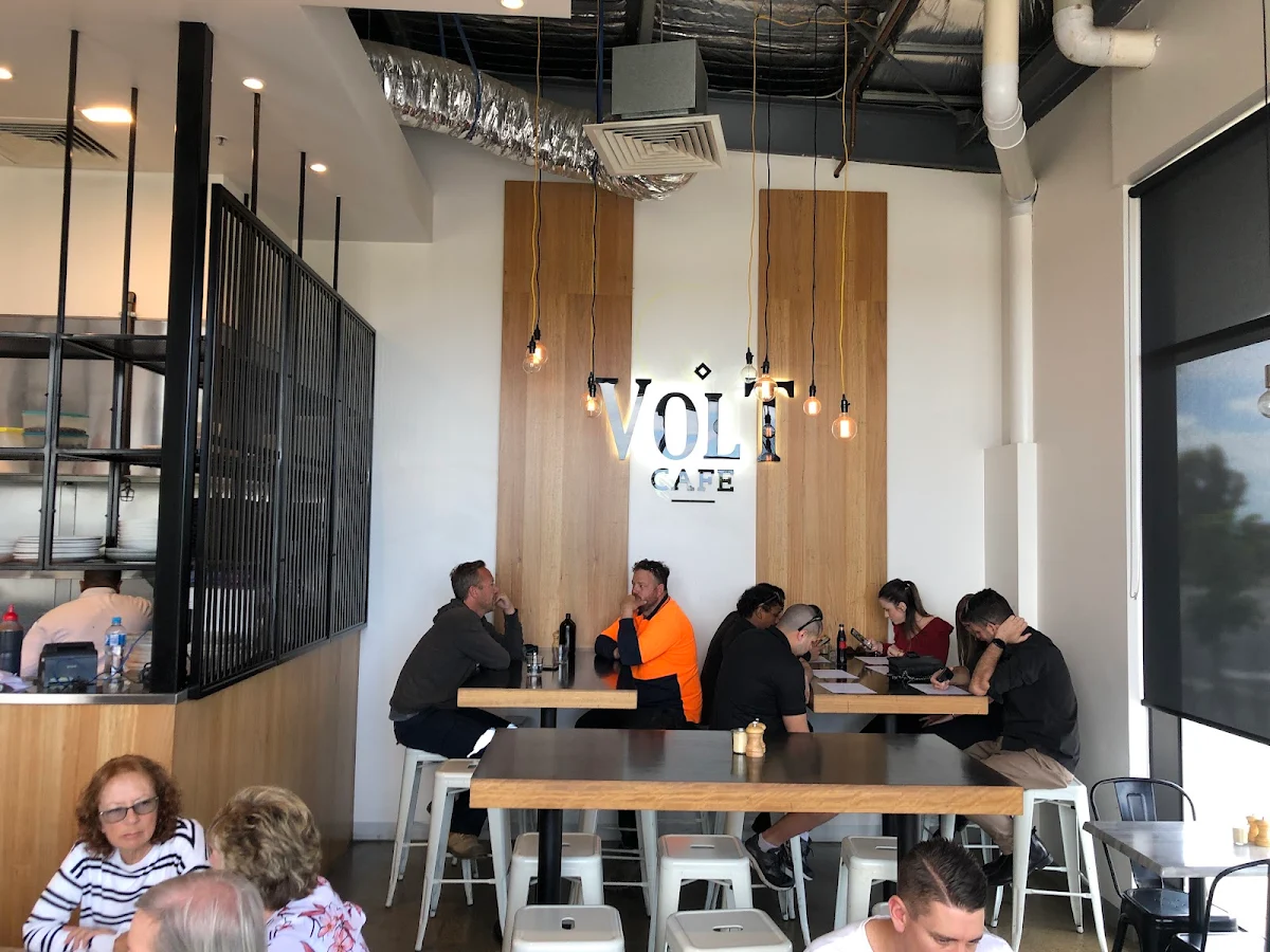 Vibe, Volt Cafe Clyde North