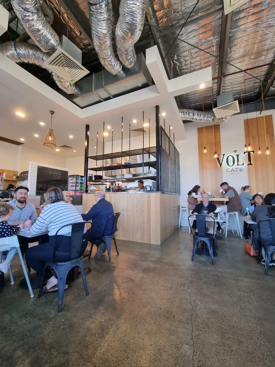 Vibe, Volt Cafe Clyde North