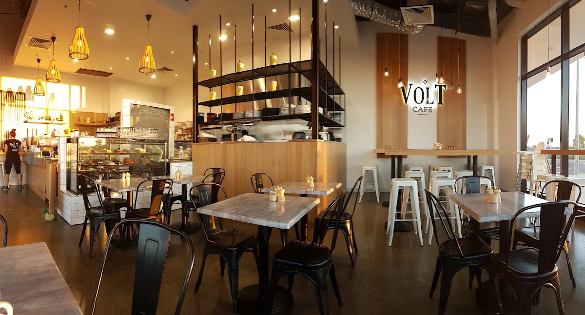 Vibe, Volt Cafe Clyde North
