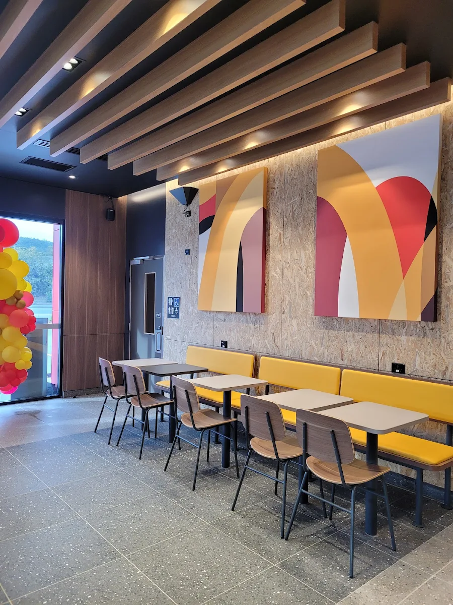 Vibe, McDonald’s Pasadena