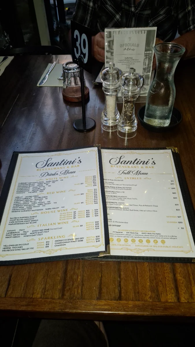 Menu, Santinis Restaurant & Bar
