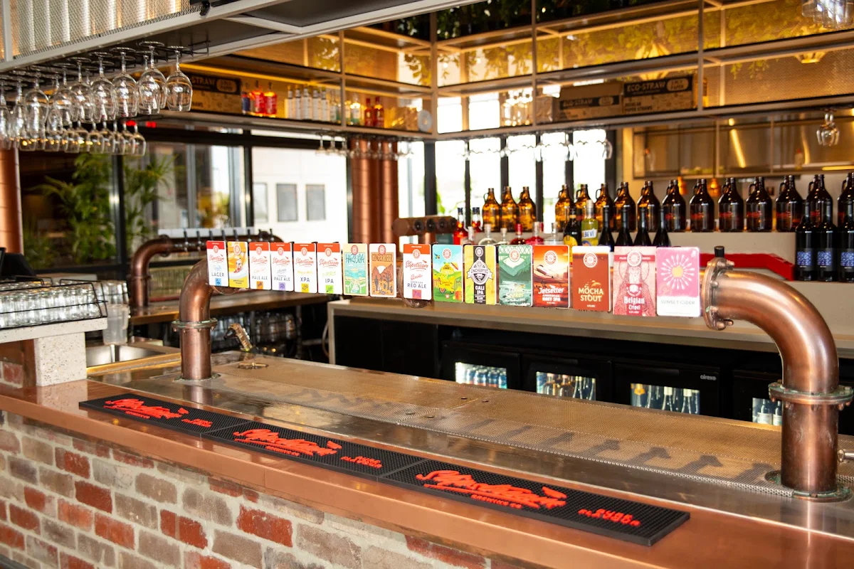 Vibe, Slipstream Brewing Social House