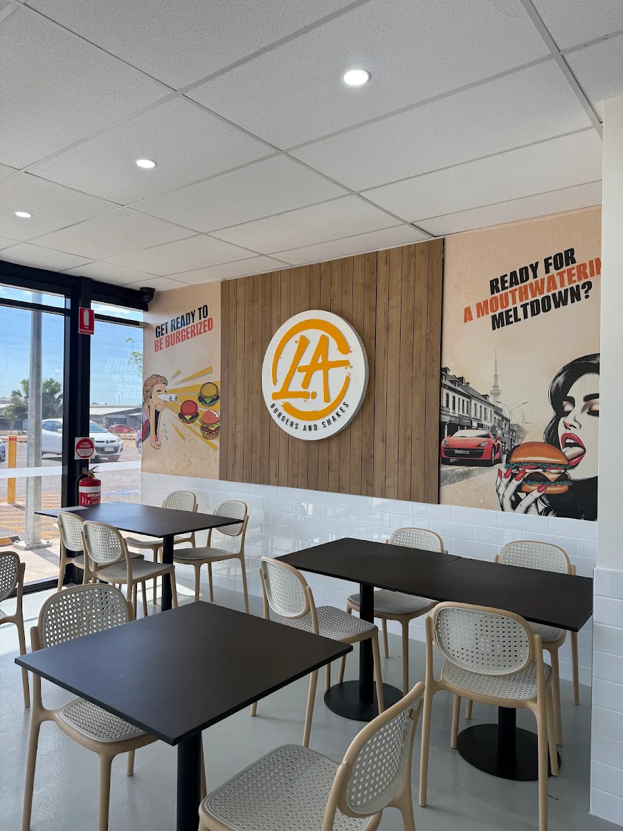 Vibe, LA Burgers and Shakes