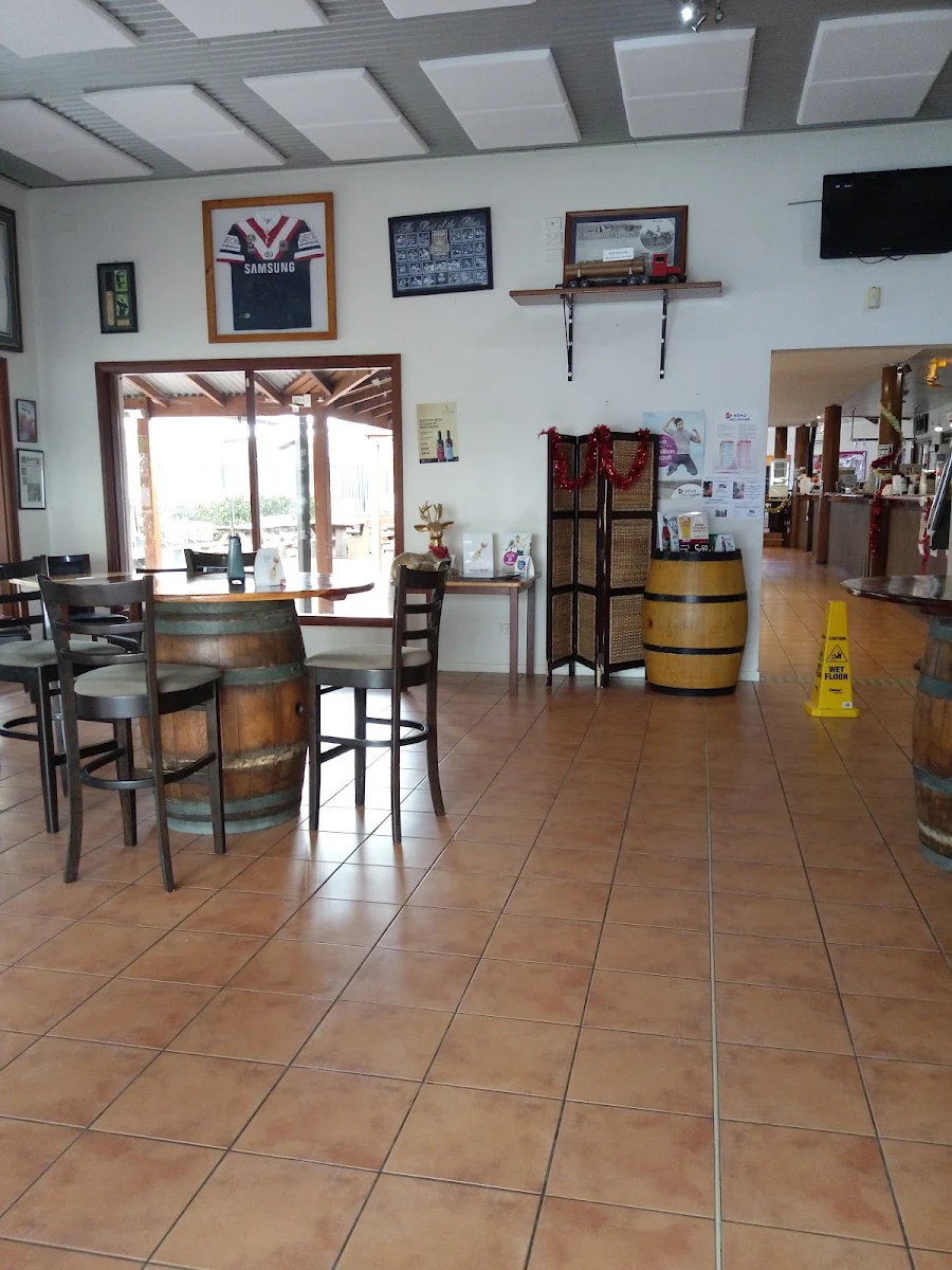 Vibe, Bago Tavern