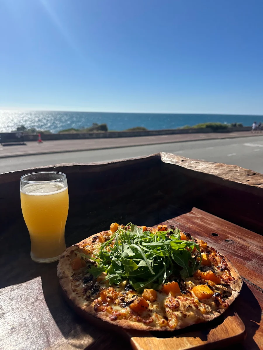 Food & drink, Froth Craft Beach
