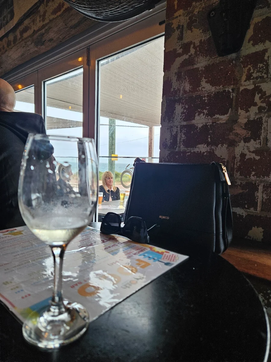 Food & drink, Froth Craft Beach