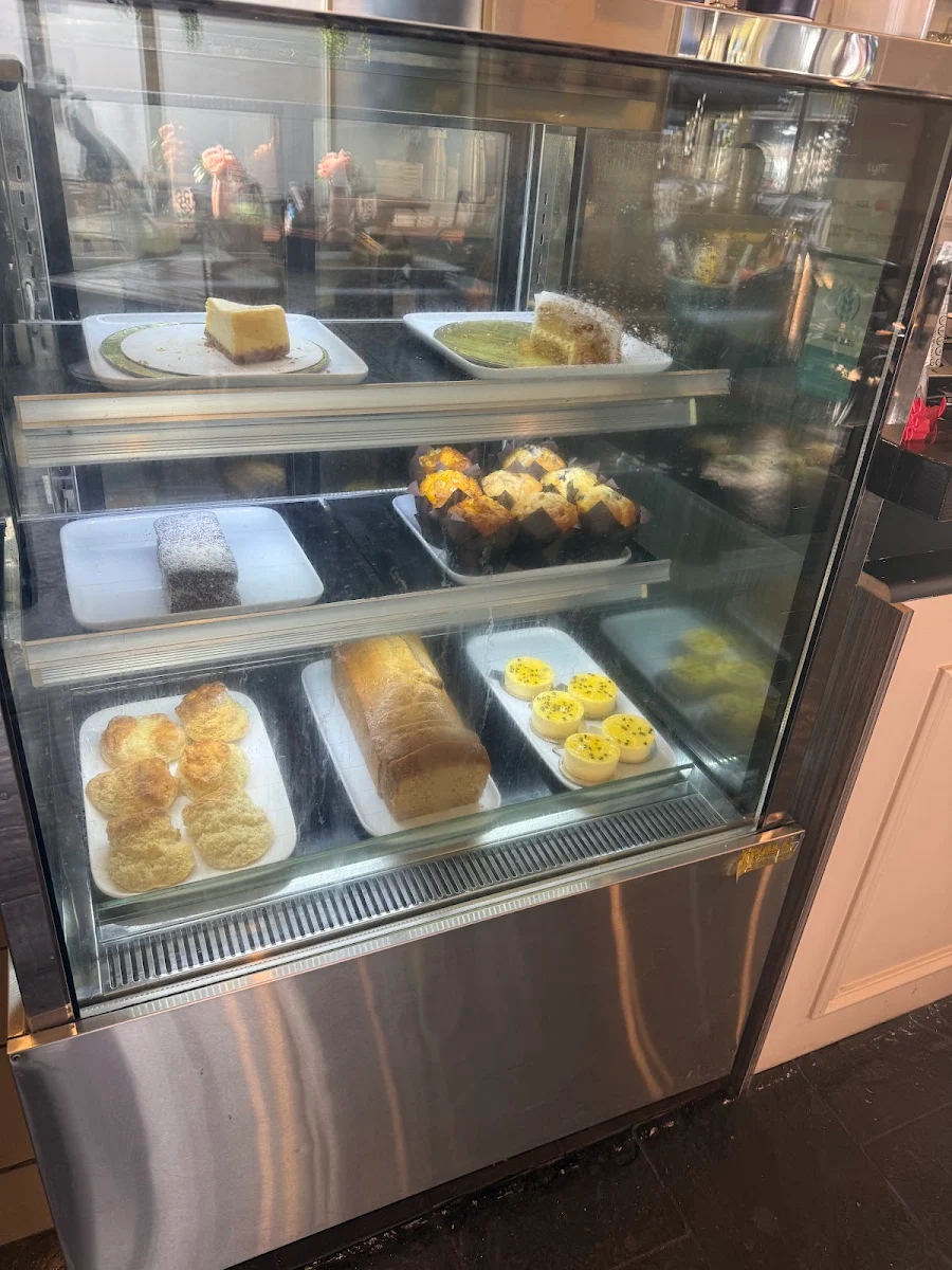 Vibe, Simon's Cafe - Best cafe in Windsor