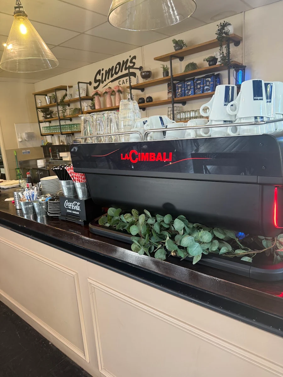 Vibe, Simon's Cafe - Best cafe in Windsor