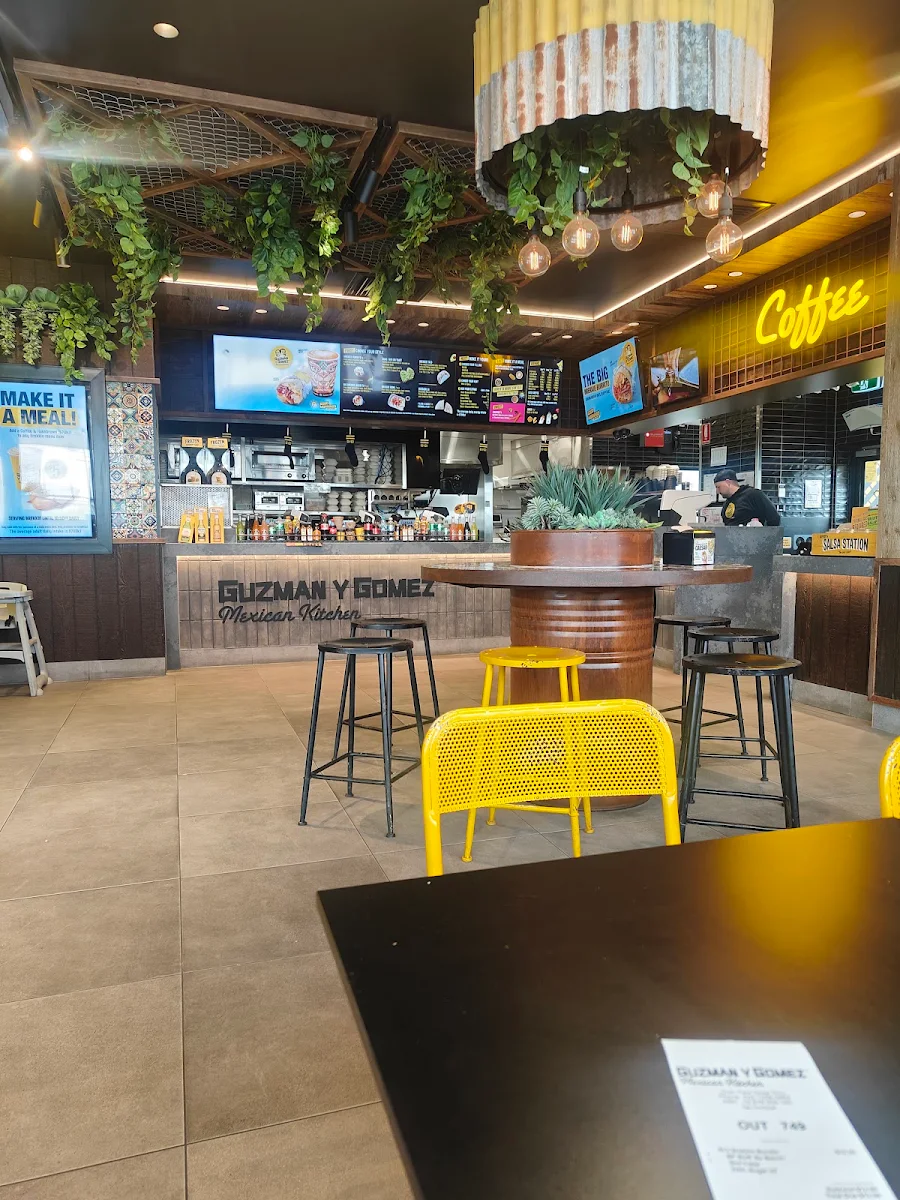 Vibe, Guzman y Gomez - Oran Park