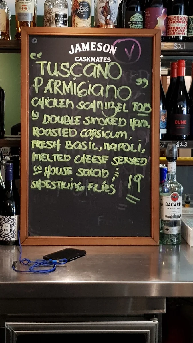 Menu, Kelly's on King
