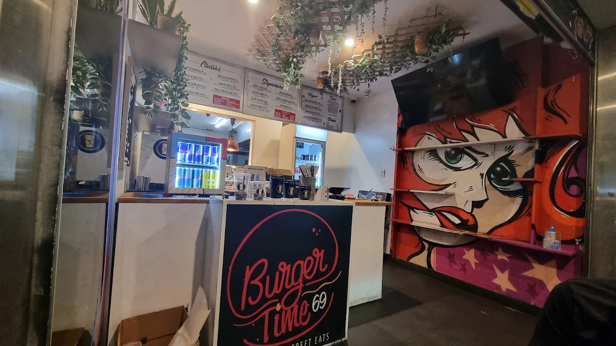 Vibe, Burger Time 69