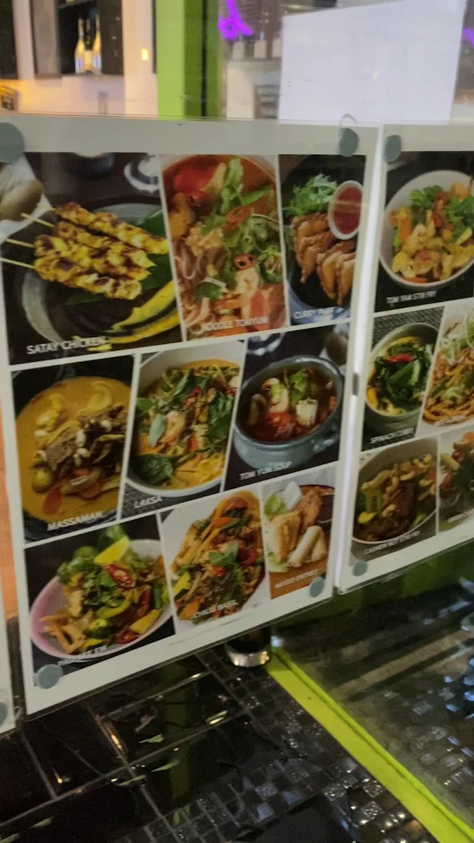 Menu, Smile Thai Cuisine