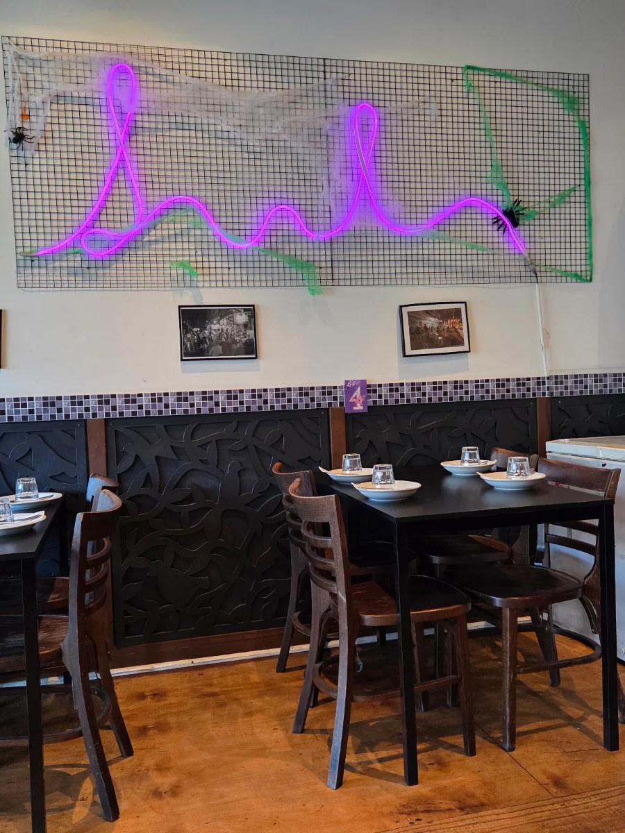 Vibe, Smile Thai Cuisine