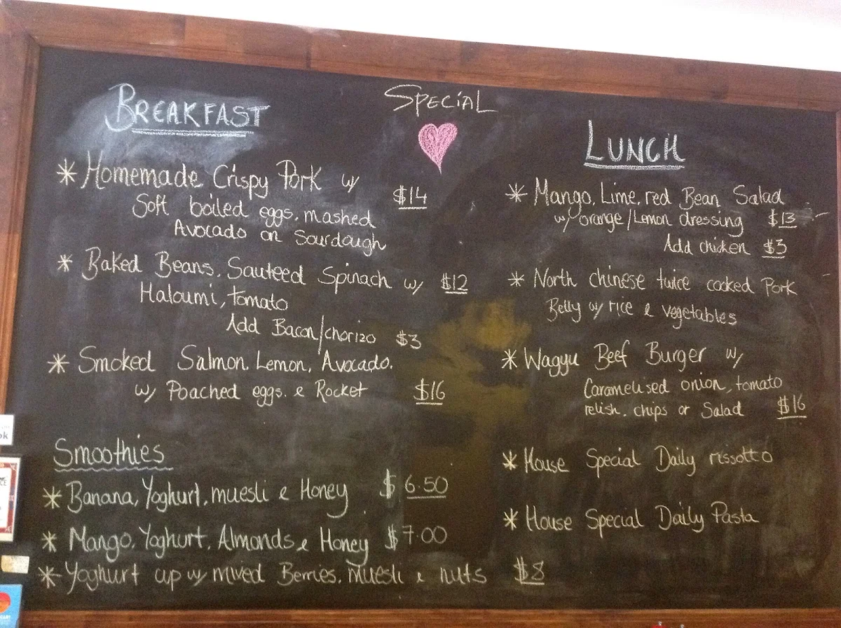 Menu, Le Petit Tarte cafe & cake & catering