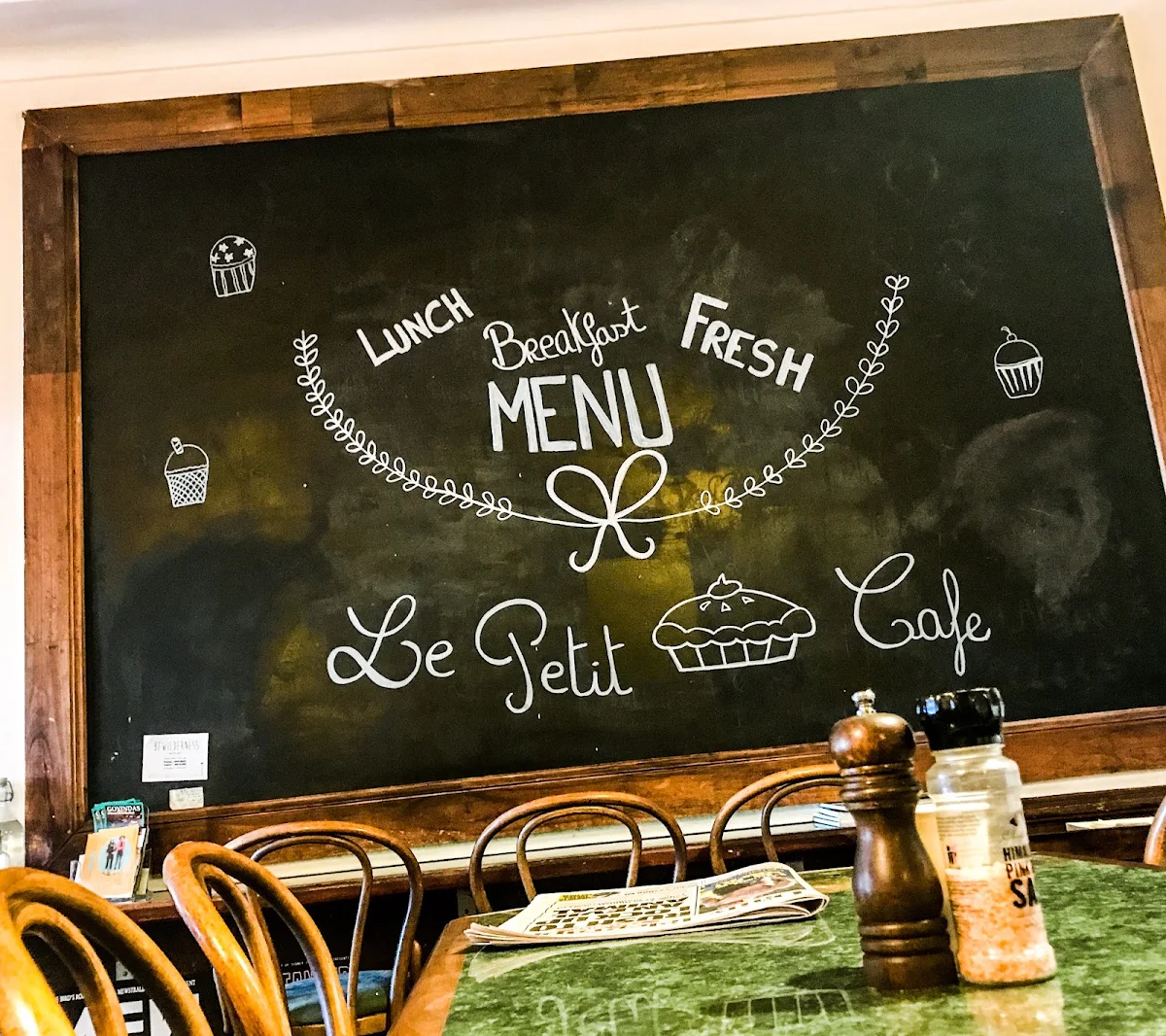 Menu, Le Petit Tarte cafe & cake & catering