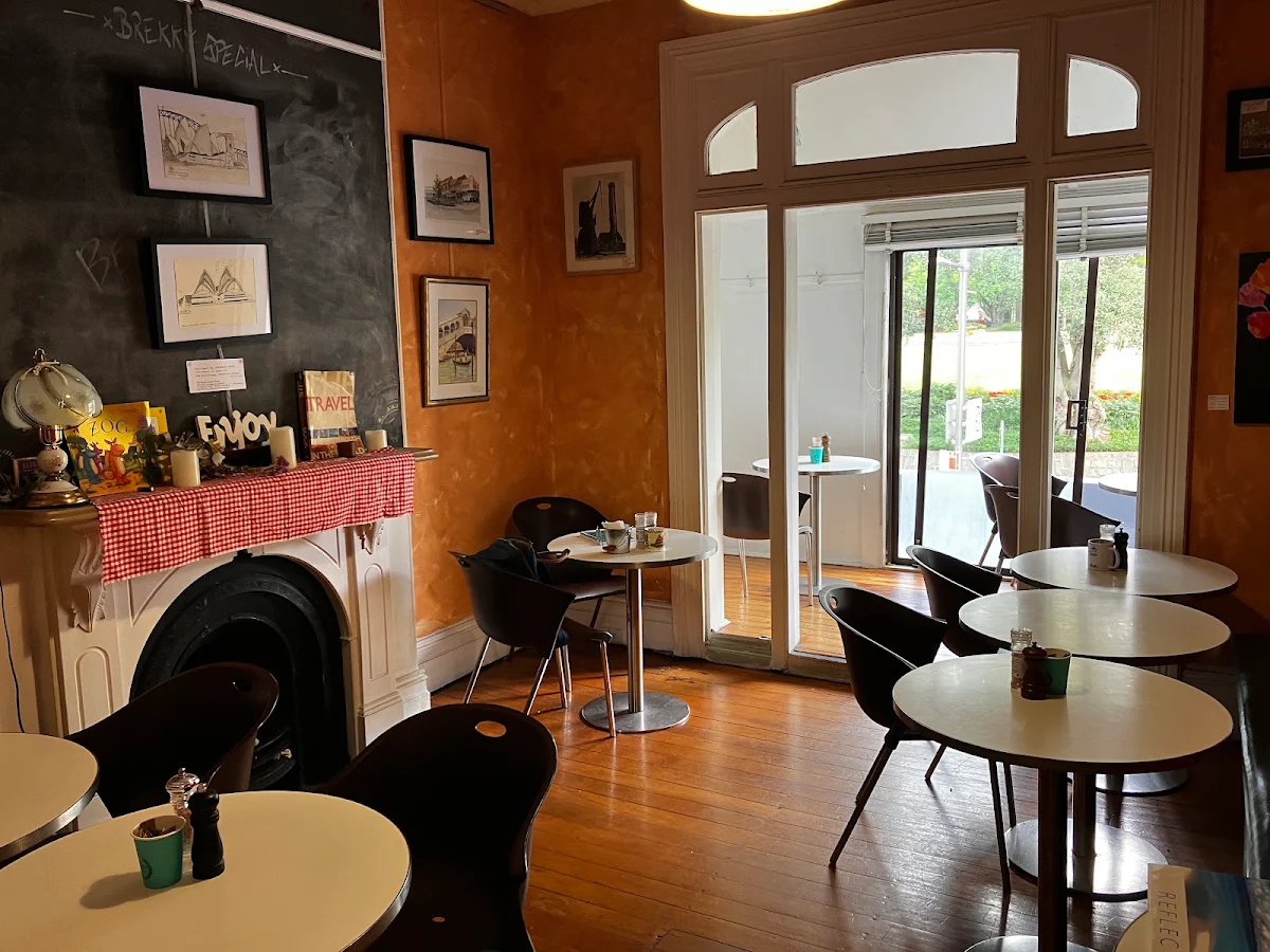 Vibe, Le Petit Tarte cafe & cake & catering