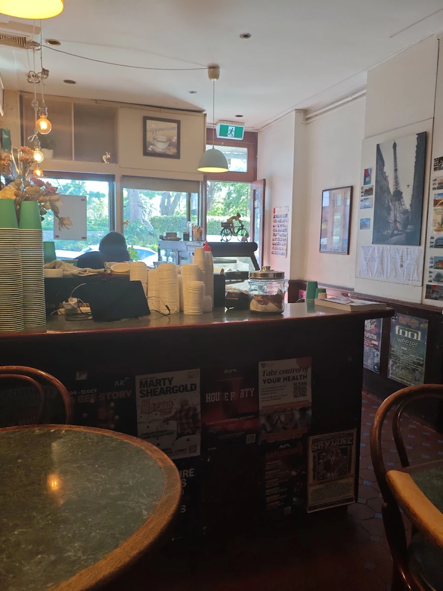 Vibe, Le Petit Tarte cafe & cake & catering