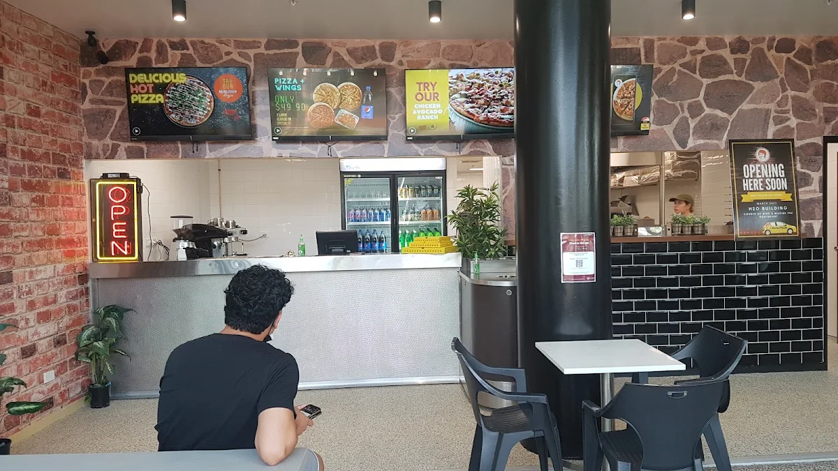 Vibe, Maries Pizza Southport