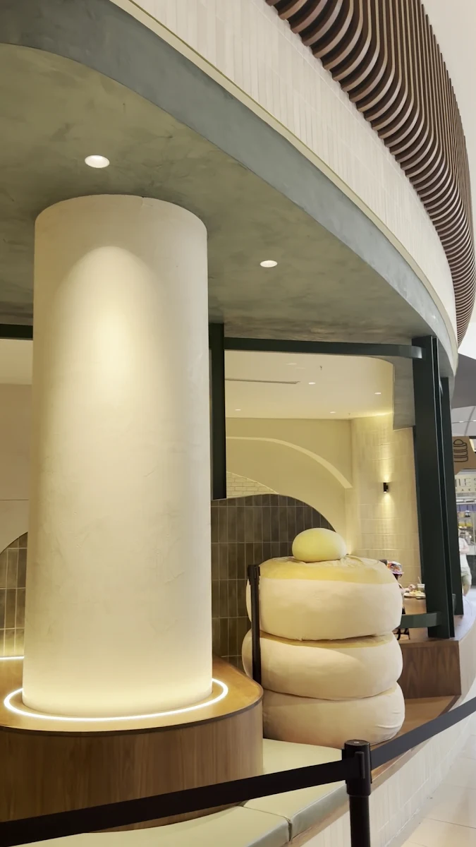Vibe, Gram Cafe & Pancakes Chadstone