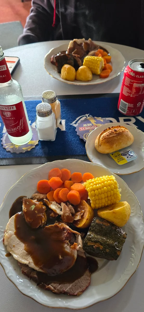 Food & drink, Burrendong Hotel