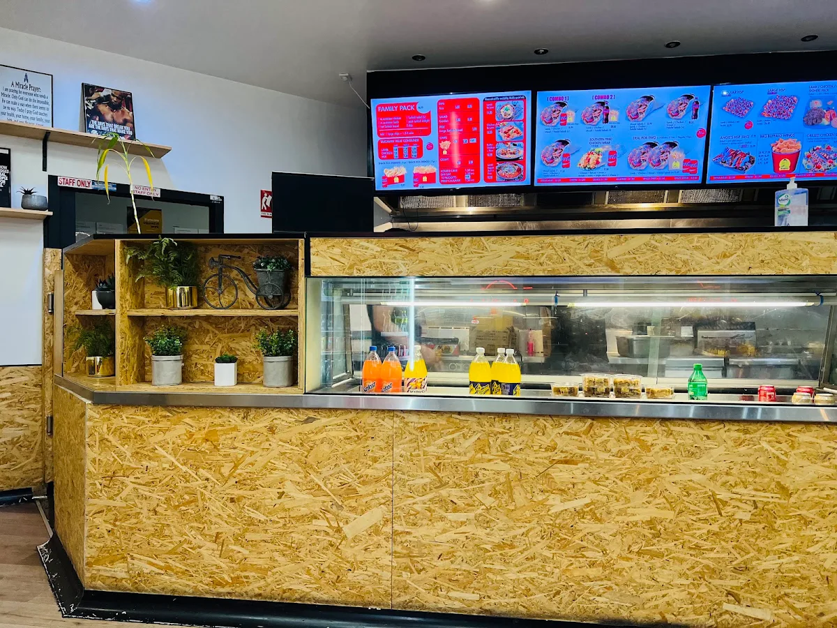 Vibe, Angie's Kebabs & Burgers ( Ascot vale , Halal )