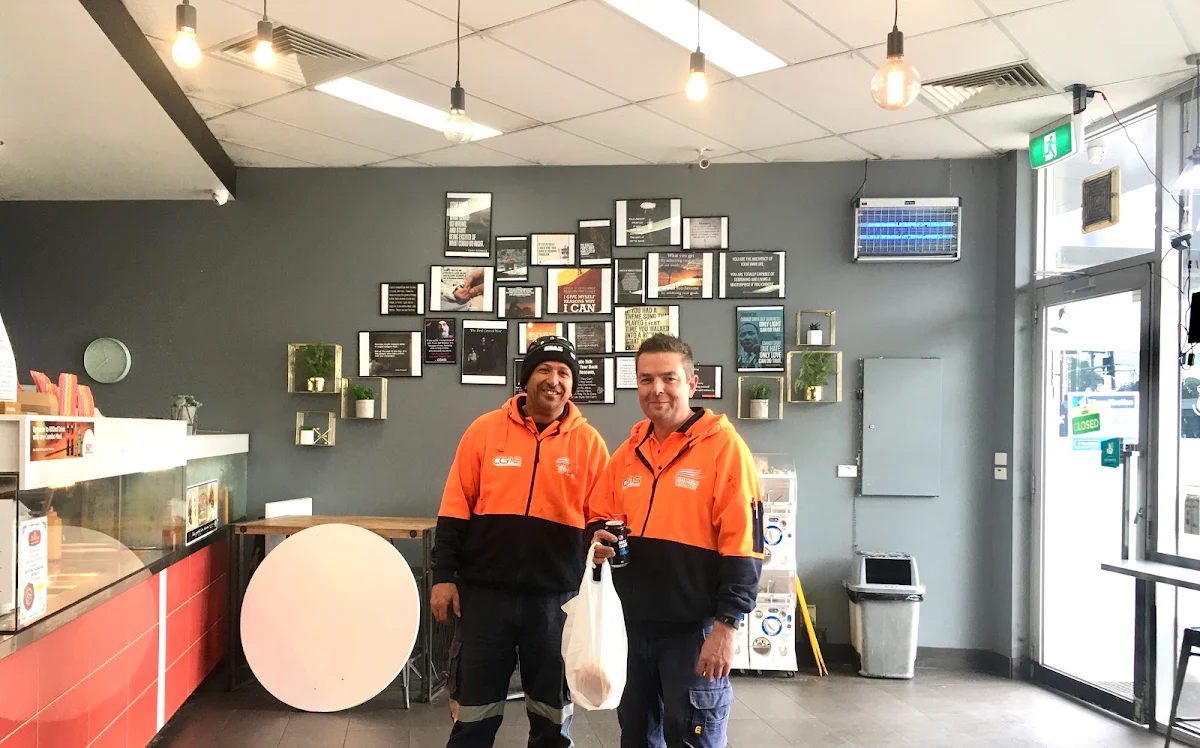 Vibe, Angie's Kebabs & Burgers ( Ascot vale , Halal )