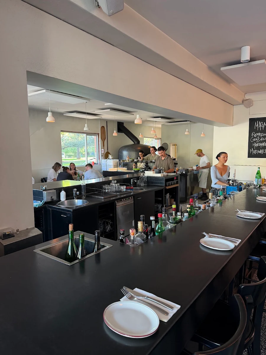 Vibe, Pizzeria Magma