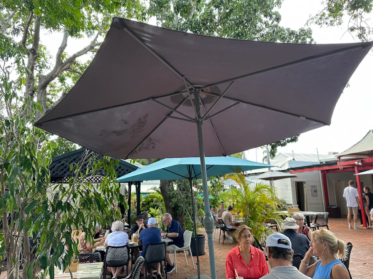 Vibe, Chi Mayi Kitchen