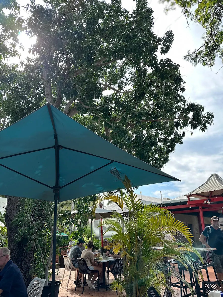 Vibe, Chi Mayi Kitchen