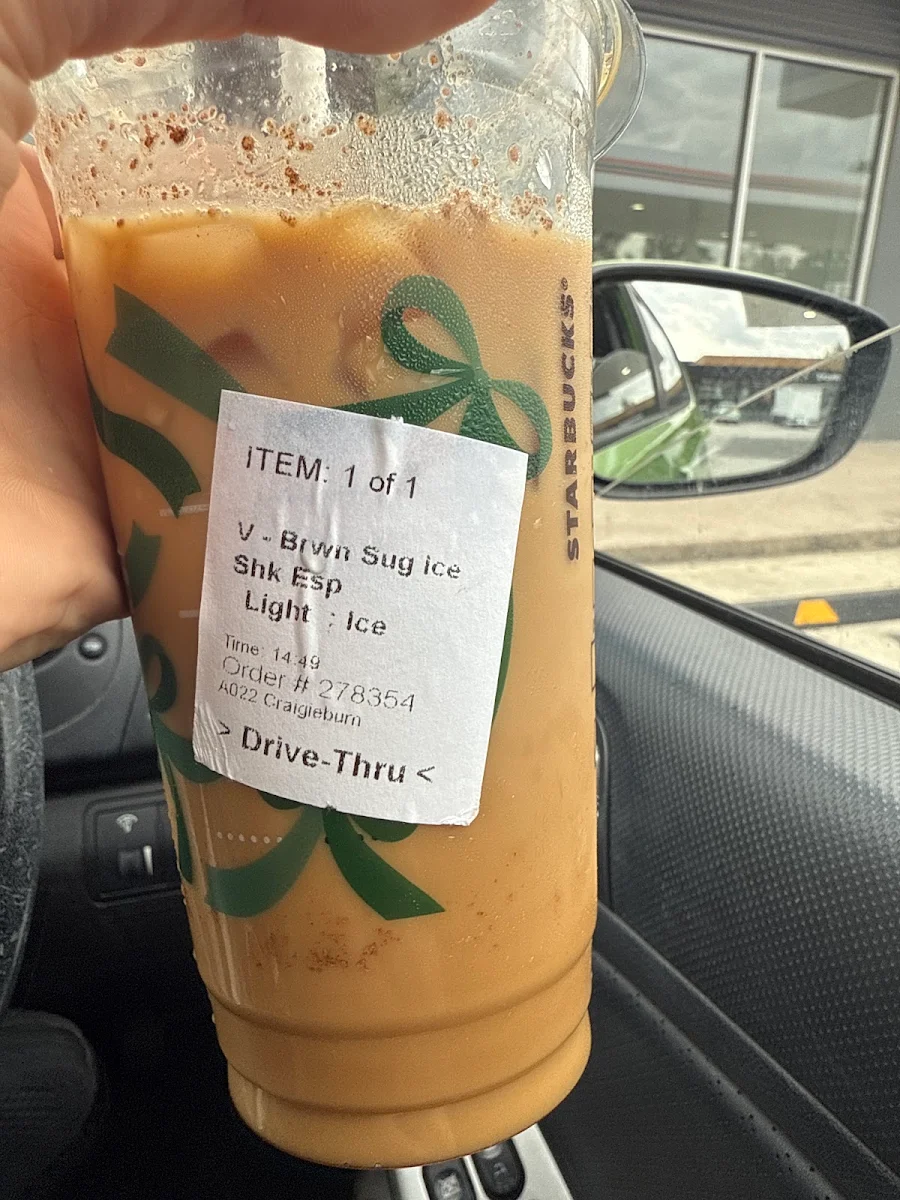 Food & drink, Starbucks Craigieburn